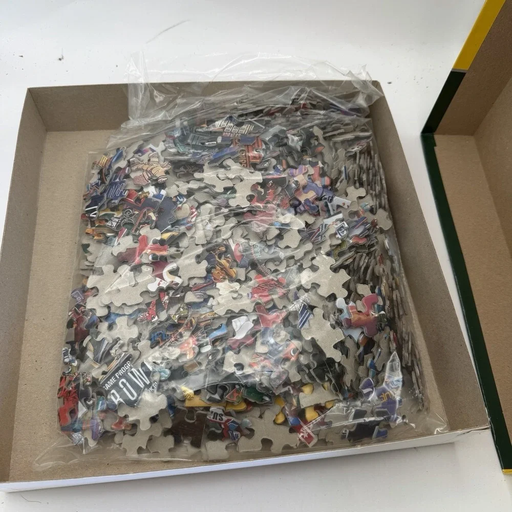 Springbok Football Fantasy 1000 Piece Jigsaw‎ Puzzle 24